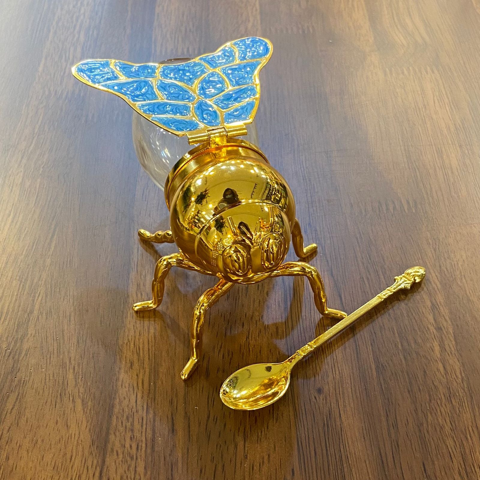 Honey Bee Design Sugar Pot, Creative Design Sugar Pot, Honey Bee Shaped Sugar Pot, New Design Sugar Pot With Spoon Honey Bee Design Sugar Pot, Creative Design Sugar Pot, Honey Bee Shaped Sugar Pot, New Design Sugar Pot With Spoon